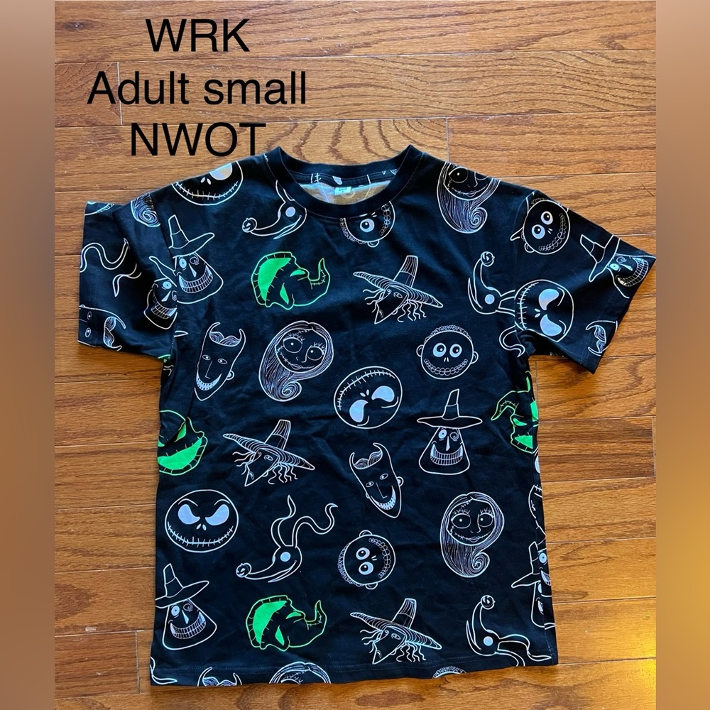 Wild Rich Kids, Disney Nightmare Before Christmas, Adult Small Tee
